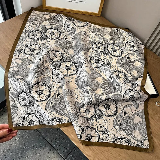 Foulard en Soie Noir et Blanc Imprimé Floral 66x66cm - HANOI