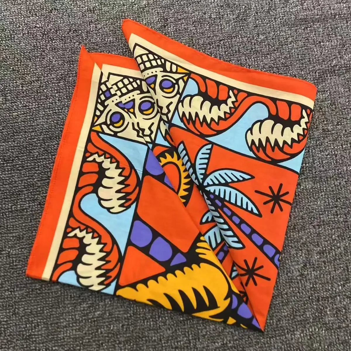 Carré Foulard Tigre Tropical - BENGALE
