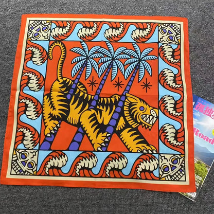 Carré Foulard Tigre Tropical - BENGALE