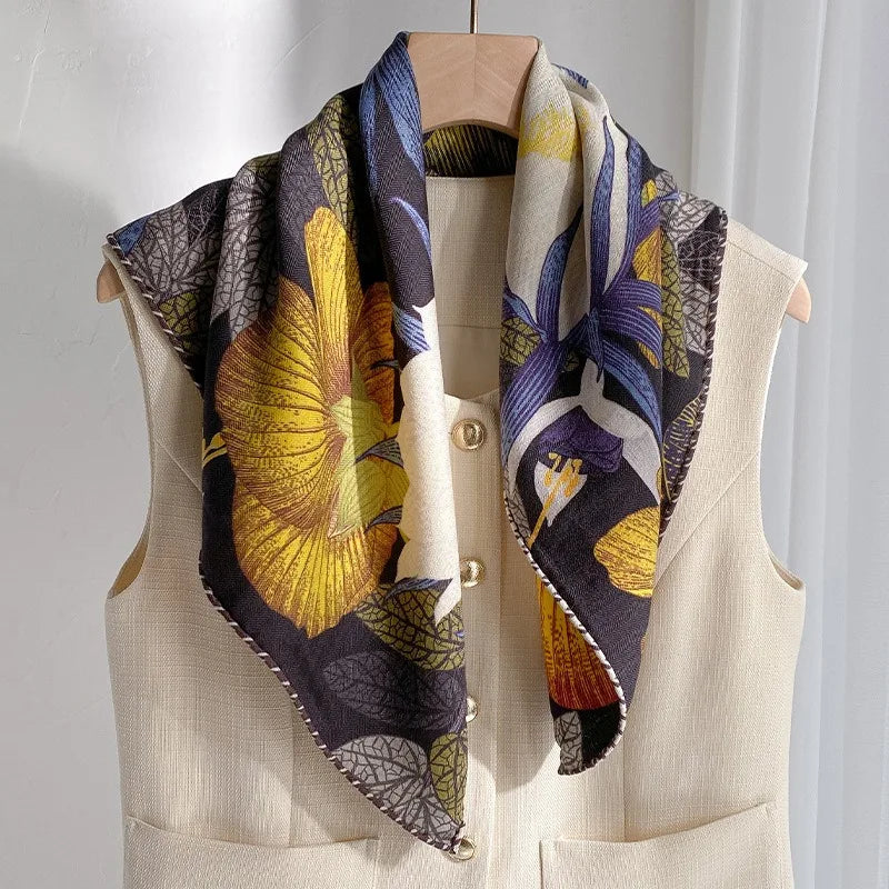 Foulard Laine et Soie 70x70cm - IVANA Bleu Marine 2