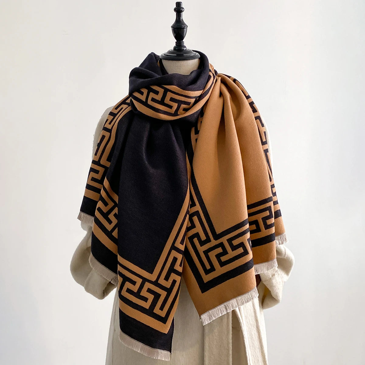 Châle Pashmina Tissage Géométrique Jacquard MIRELA