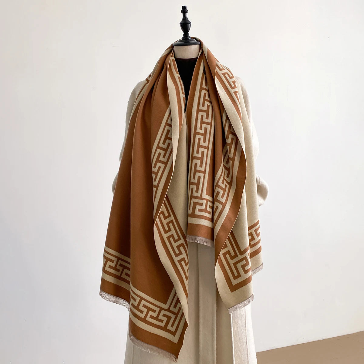 Châle Pashmina Tissage Géométrique Jacquard MIRELA