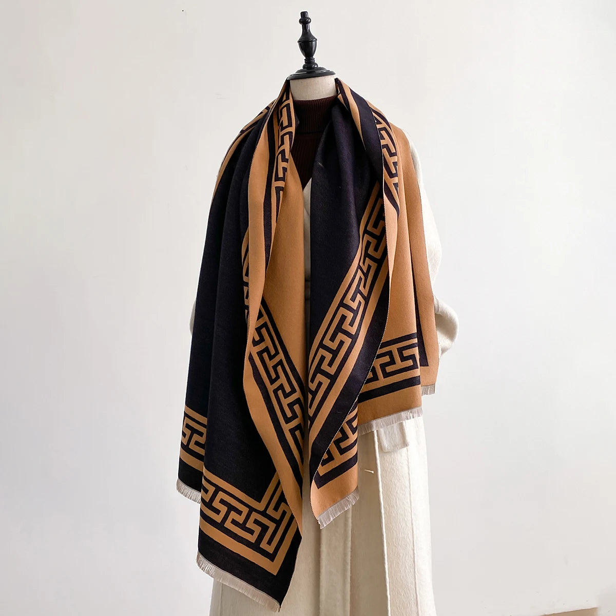 Châle Pashmina Tissage Géométrique Jacquard MIRELA