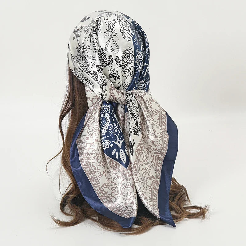 Foulard 90x90cm Satin Léopard - MAGGY 6